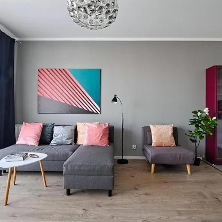 Urban Nest - Dluga Grobla 10 *